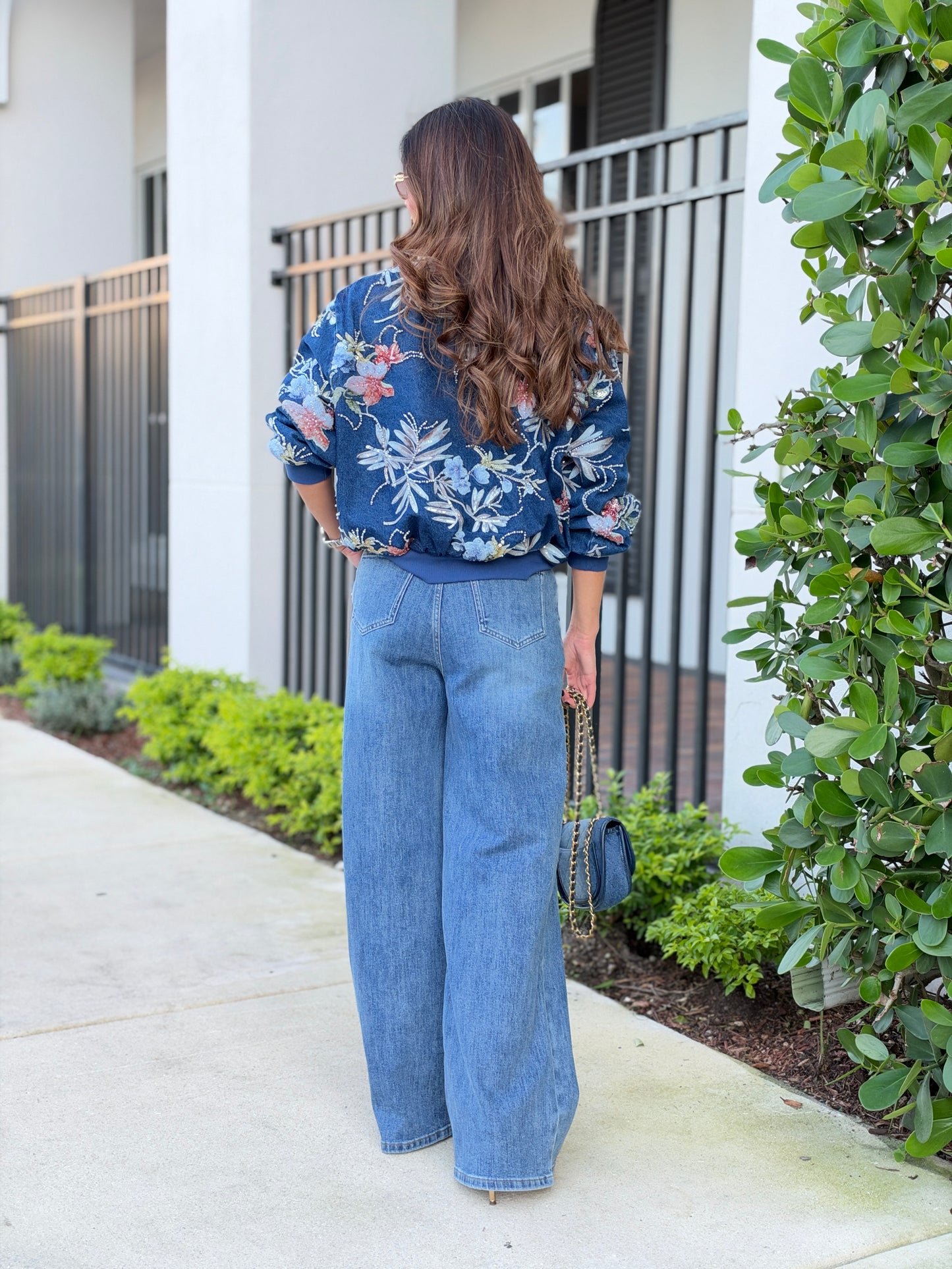 8393 Perky Mid Wash Jeans