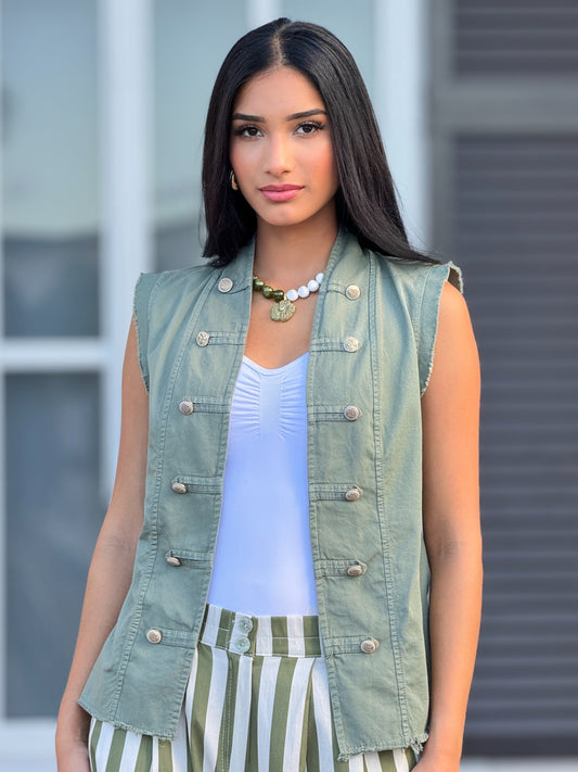 Nyla Green Napoleón Vest Top