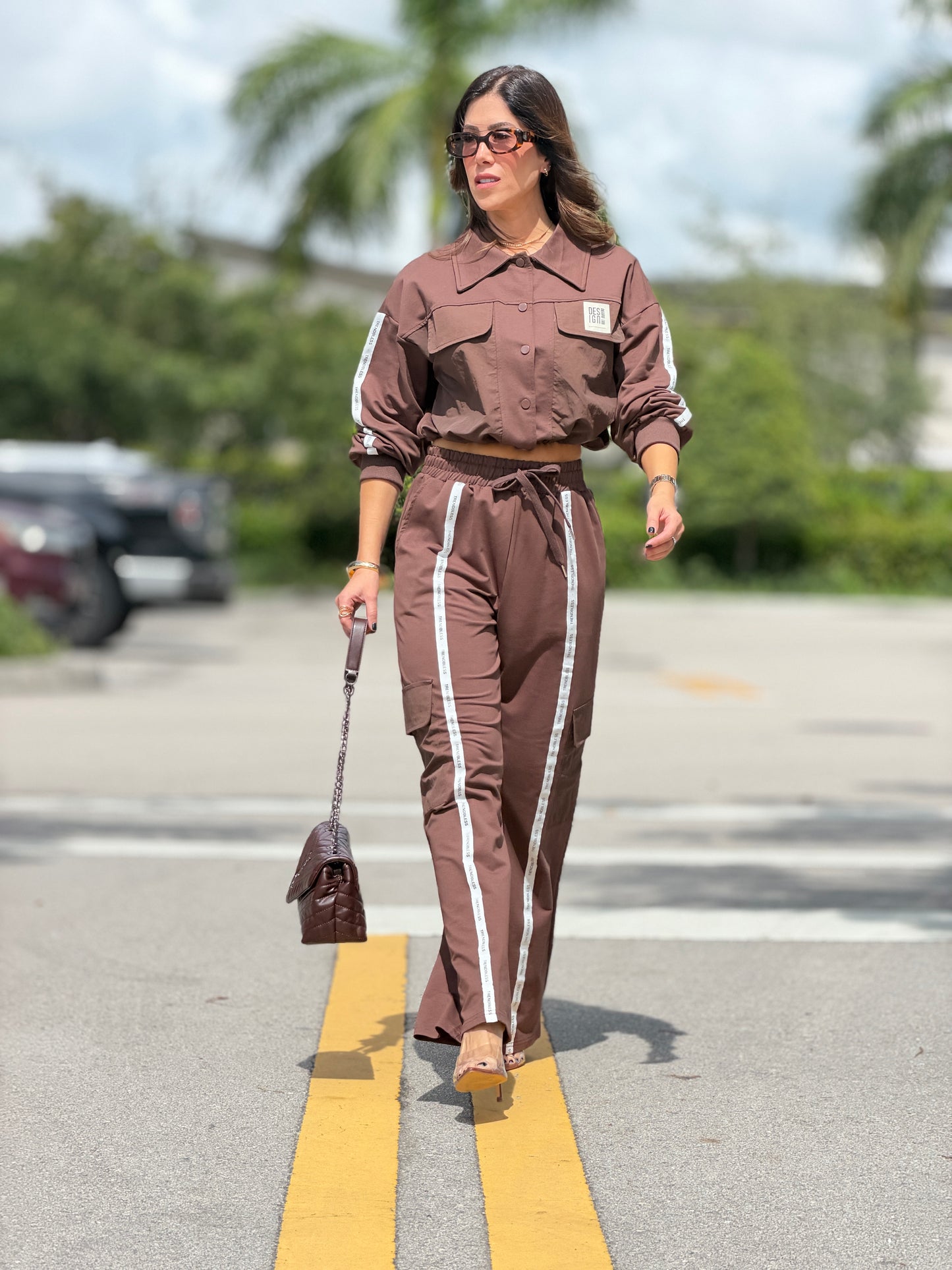 98741 Ten Brown Utility Set