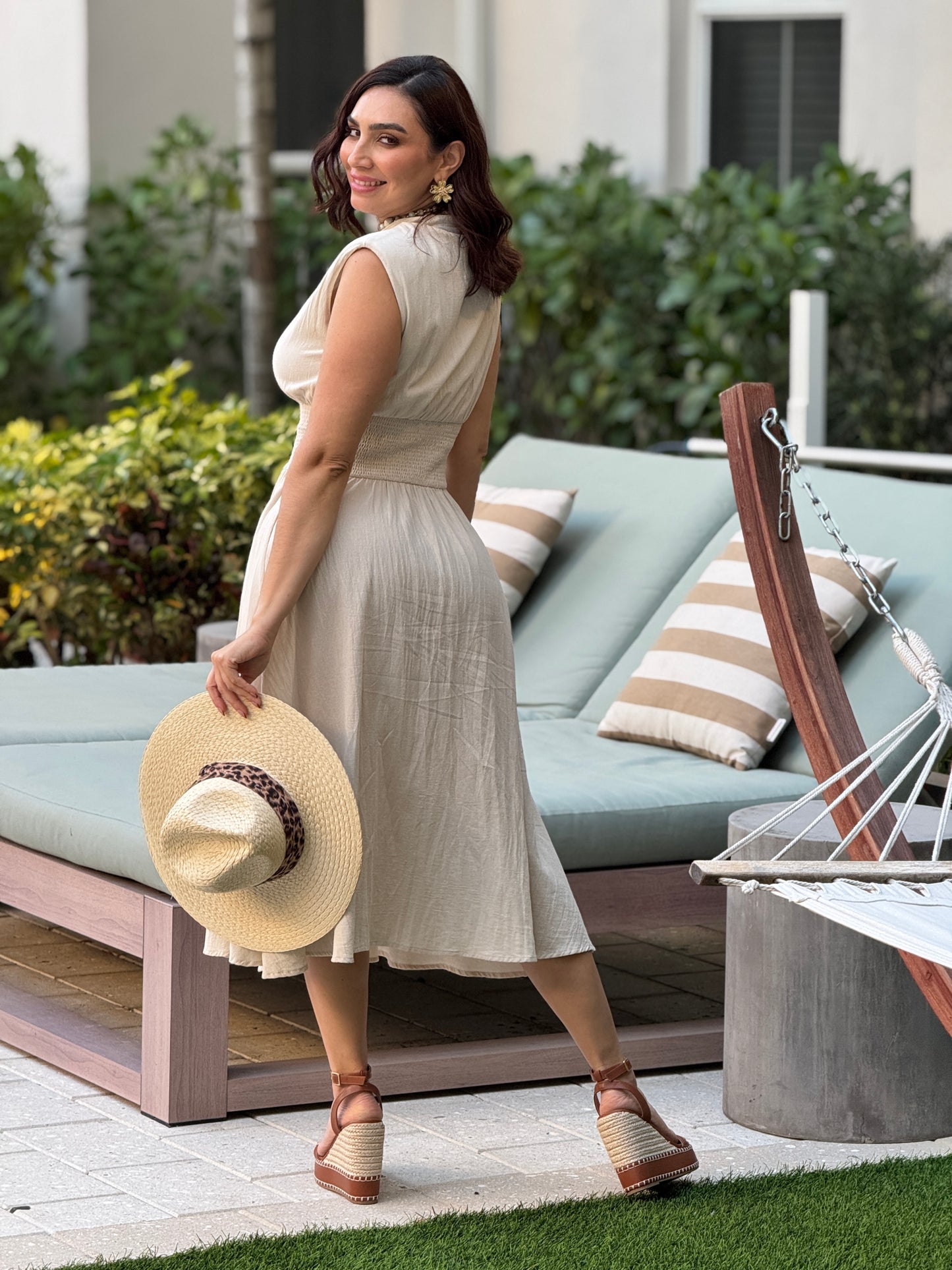 Ariadna Beige Linen Dress