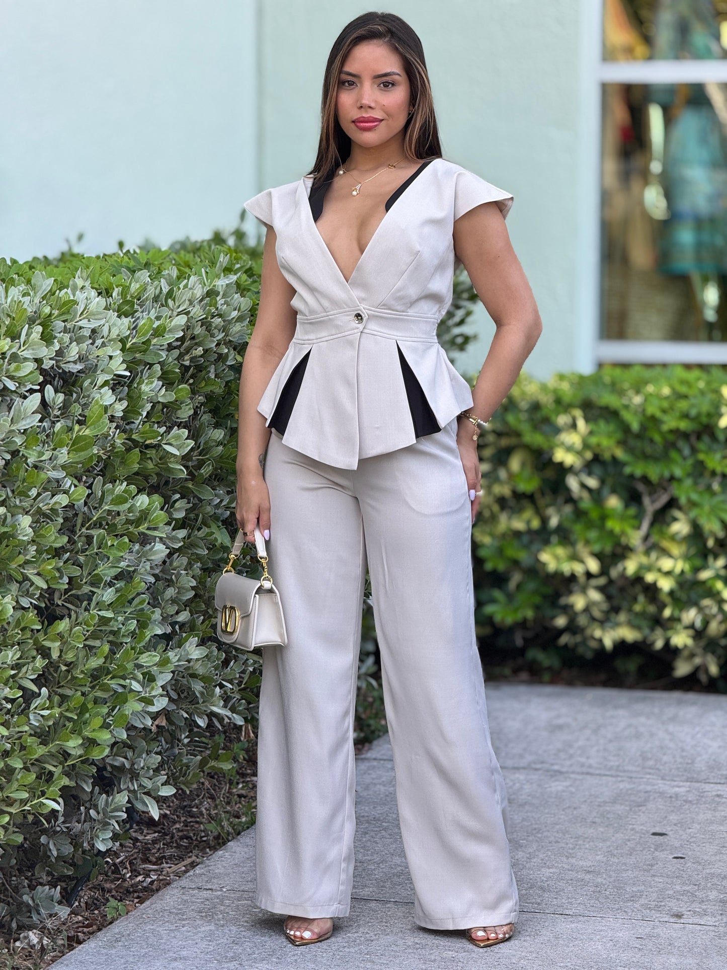 Always Chic Black/Beige Vest Set