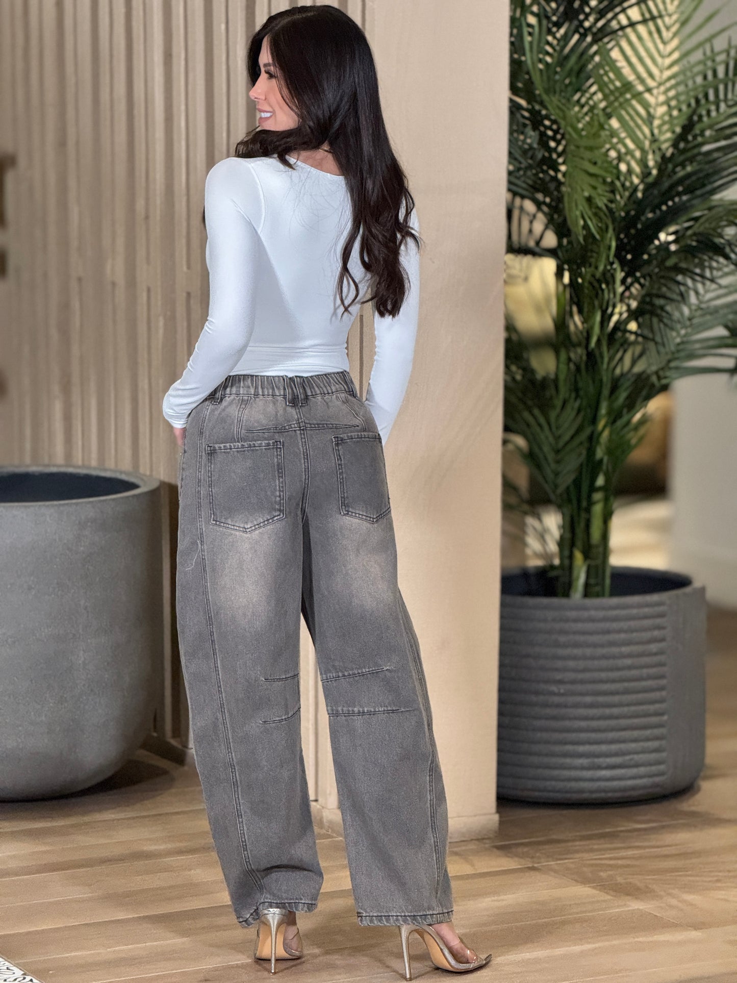 Amber Gray Barrel Jeans