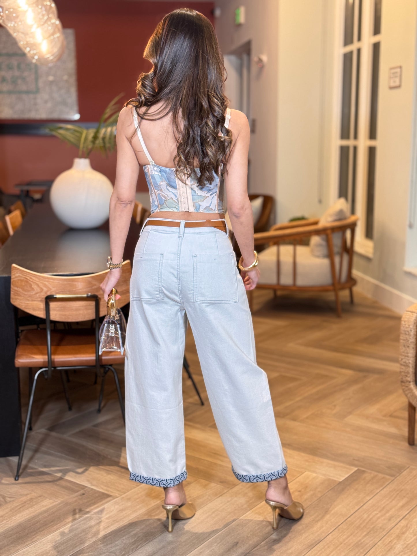 Gyna Gray Denim Belt Barrel Jeans