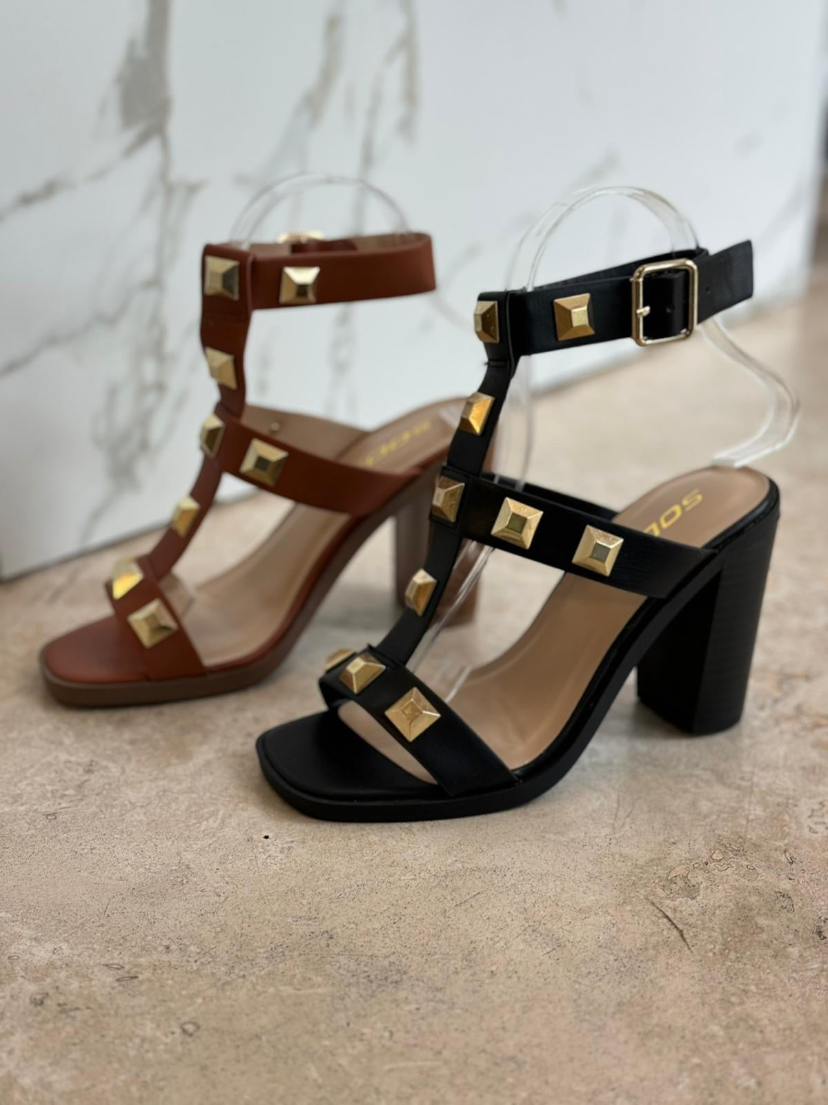 Valen Camel/Black Sandals