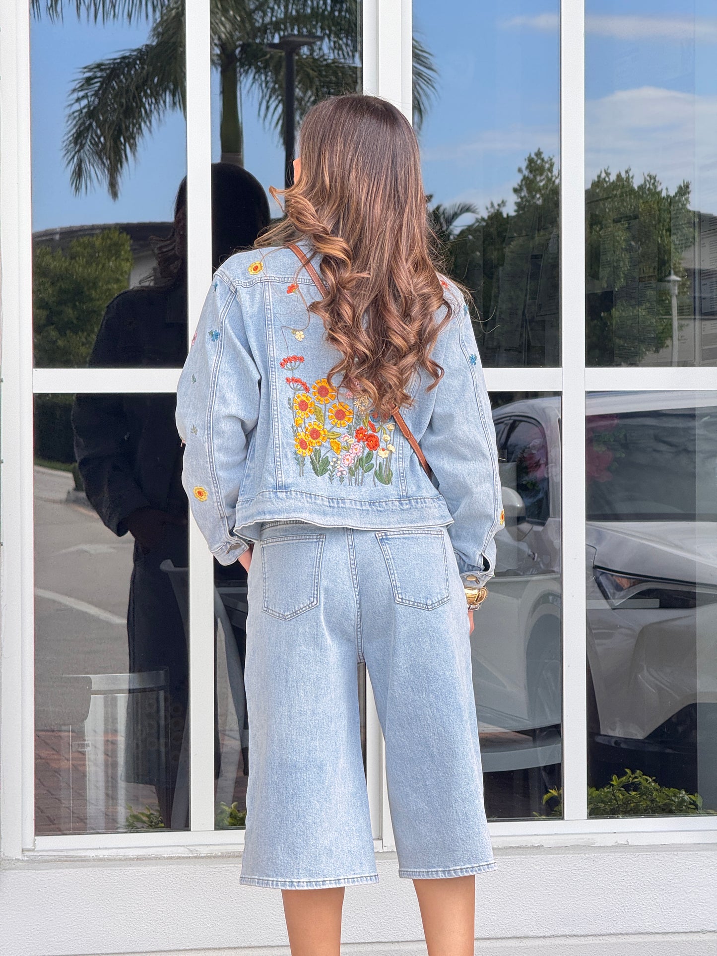 Perky Light Denim Flower Embroidery Set