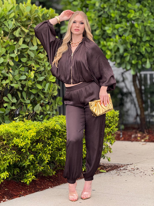 Espinelli Brown Satin Crinkled Set