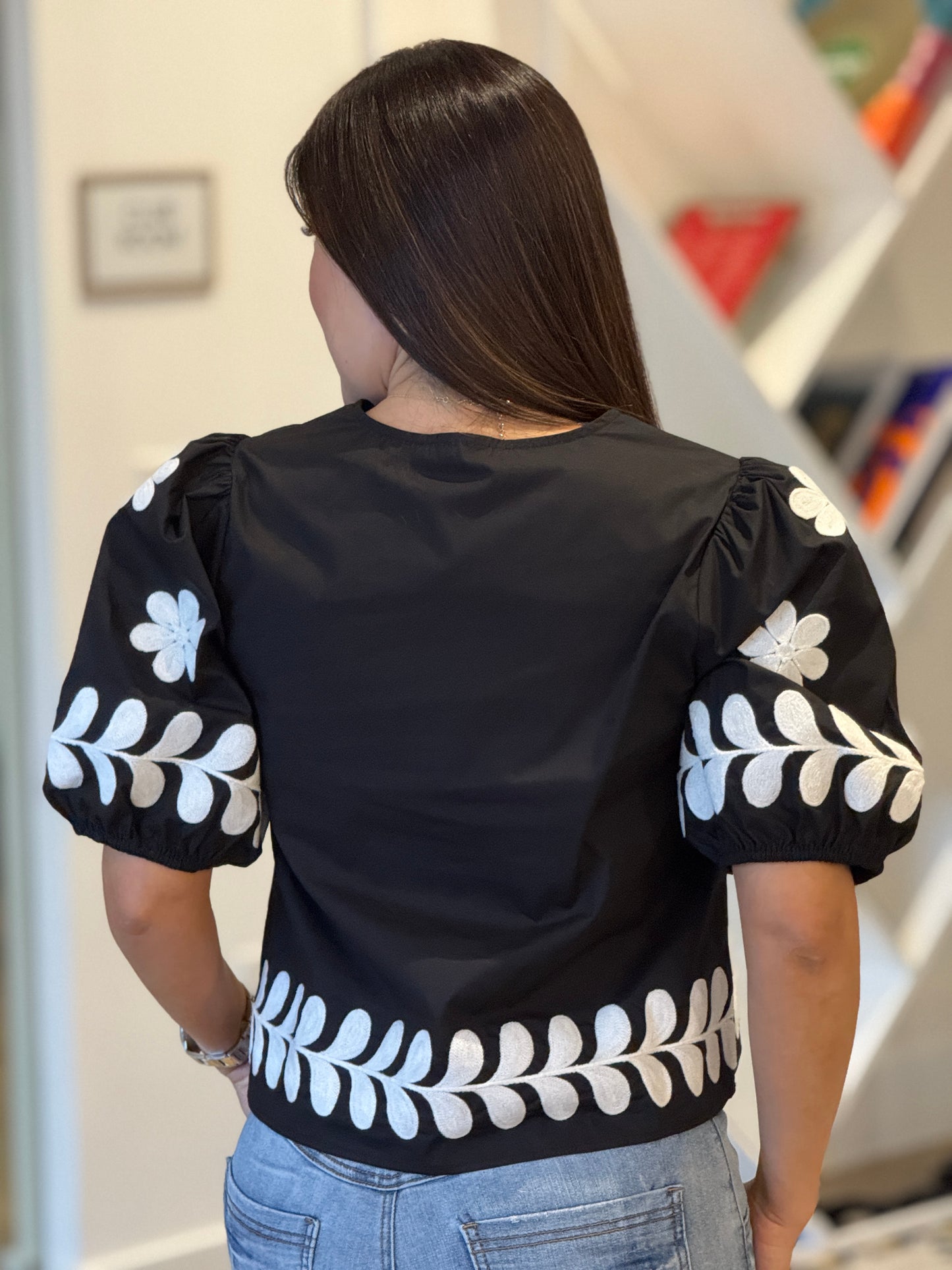 Strut Black/White Embroidery Top