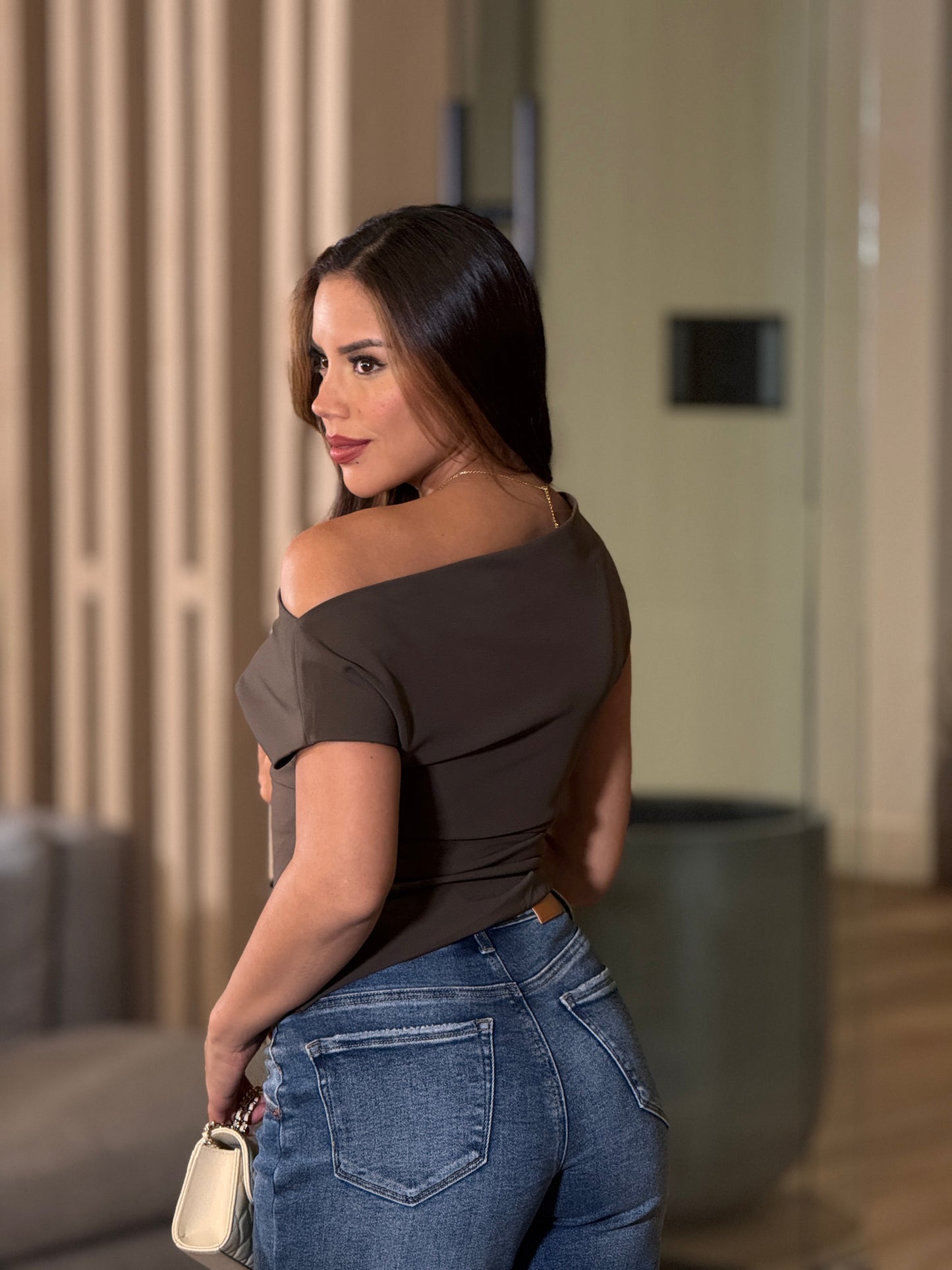 Oliva Brown Off shoulder Top