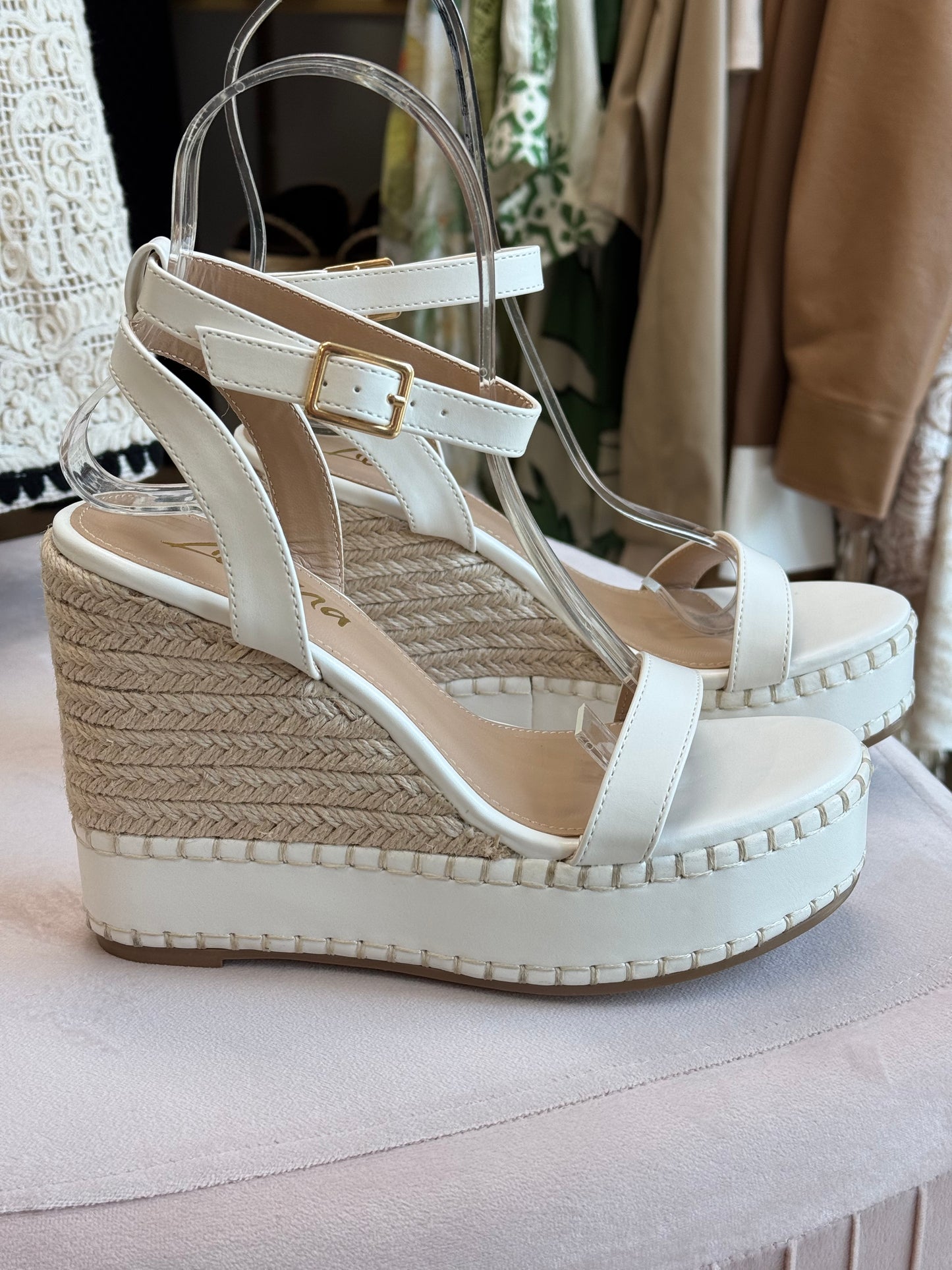 Lelisa White Raffia Sandals