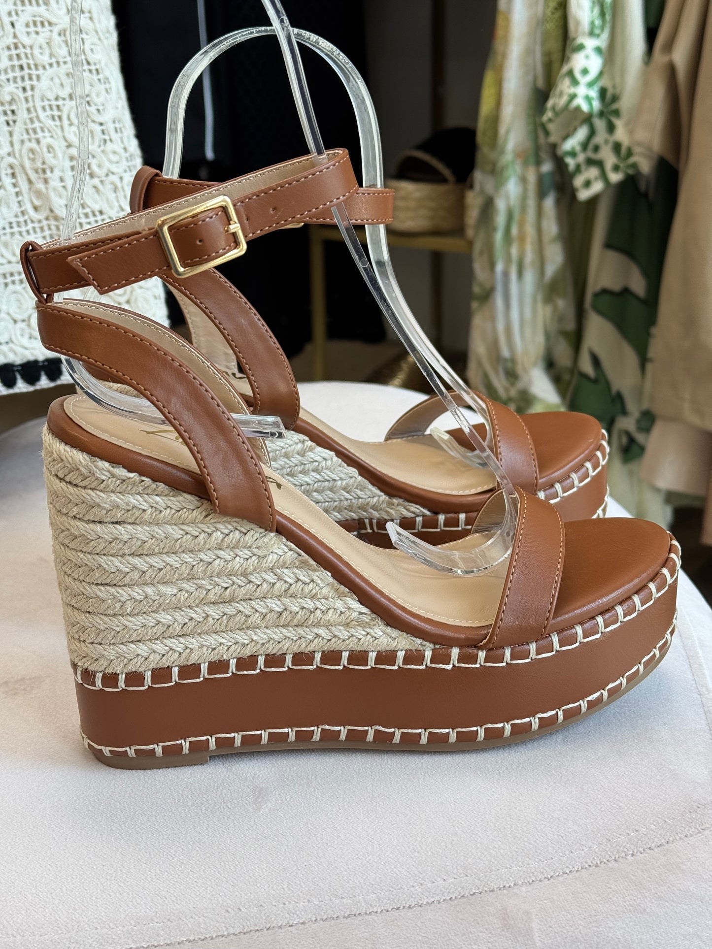 Lelisa Brown Raffia Sandals