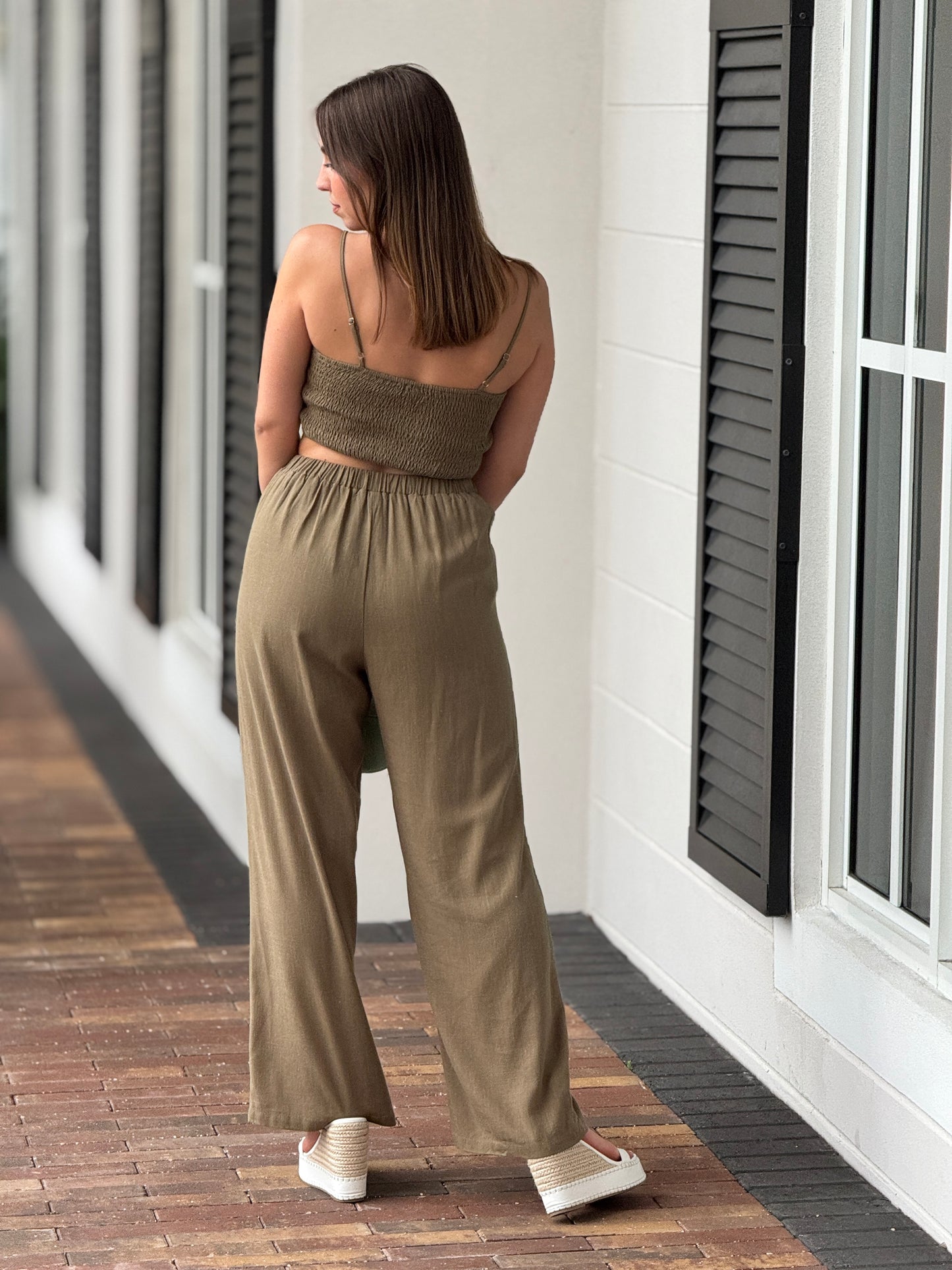 Arandele Green Embroidery Set