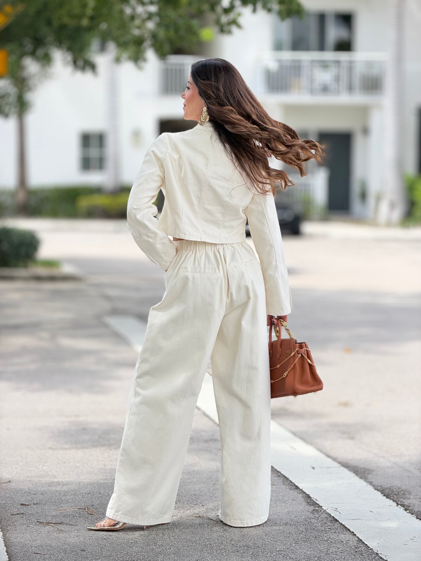 9078 Itoo Ivory Lace Napo Set