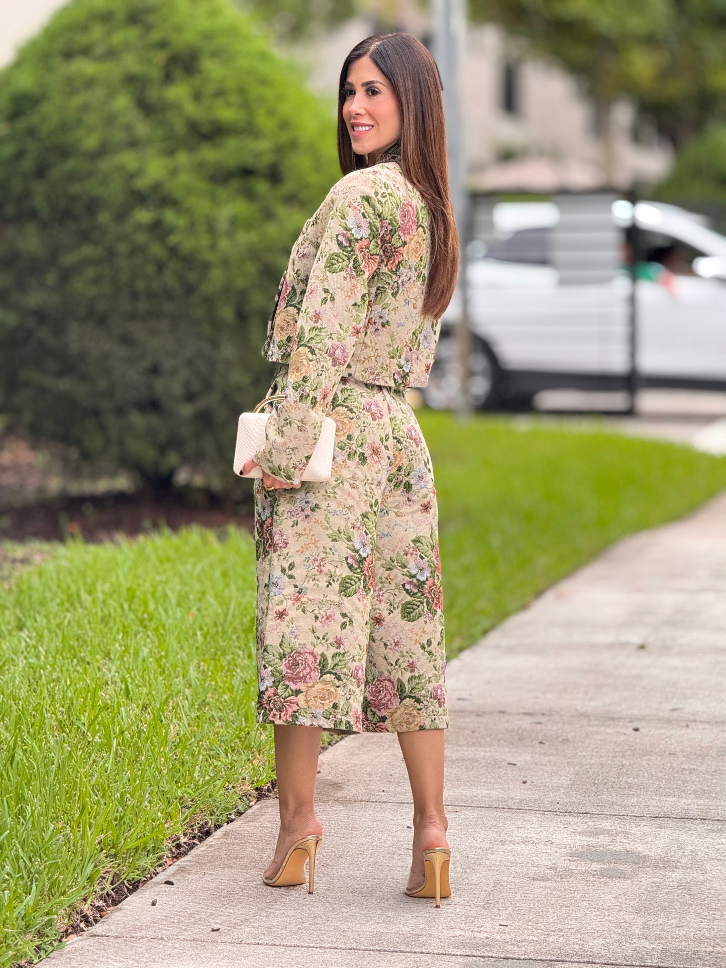 6319 Lumi Vintage Floral Set