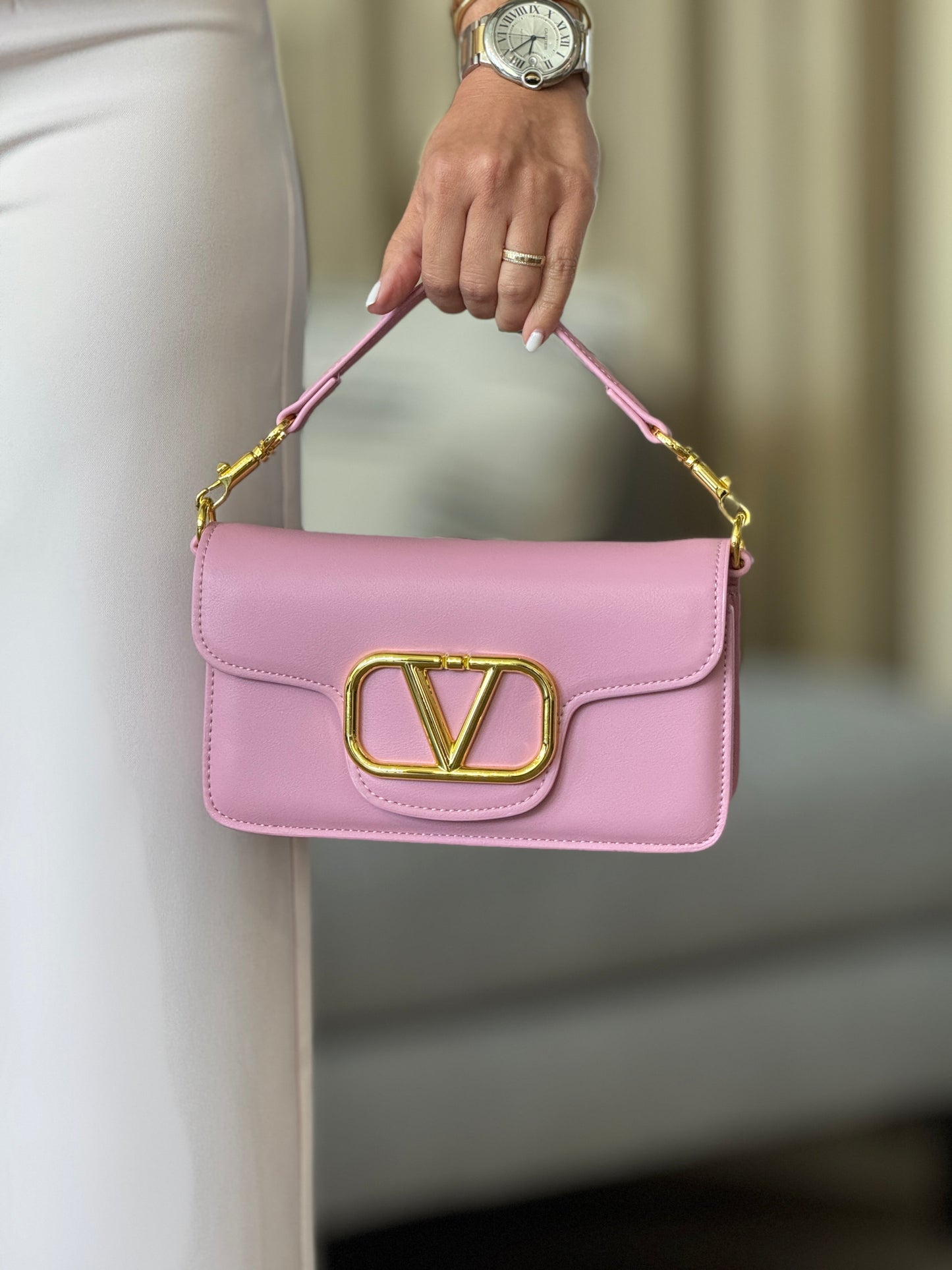 The V Bags