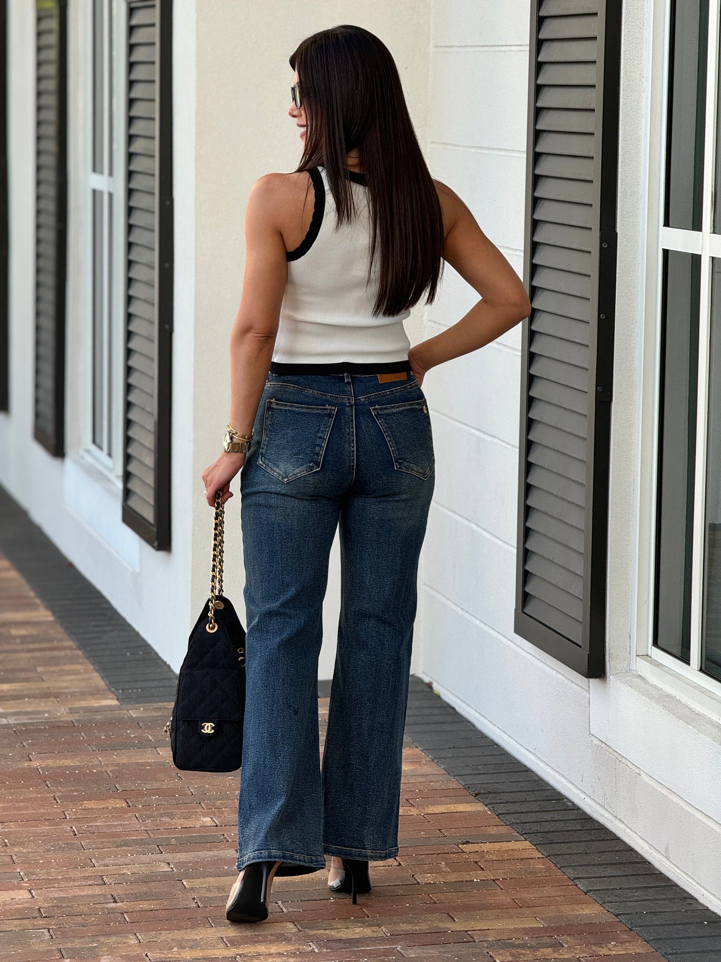 Cece White Curvy Top