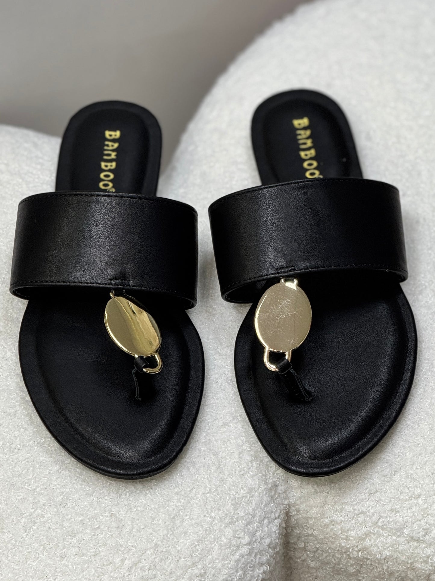 Valid Black Slide Flats