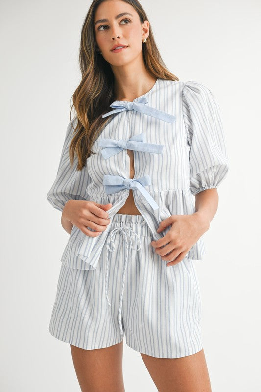 Amable Blue Lines Bow Short Set