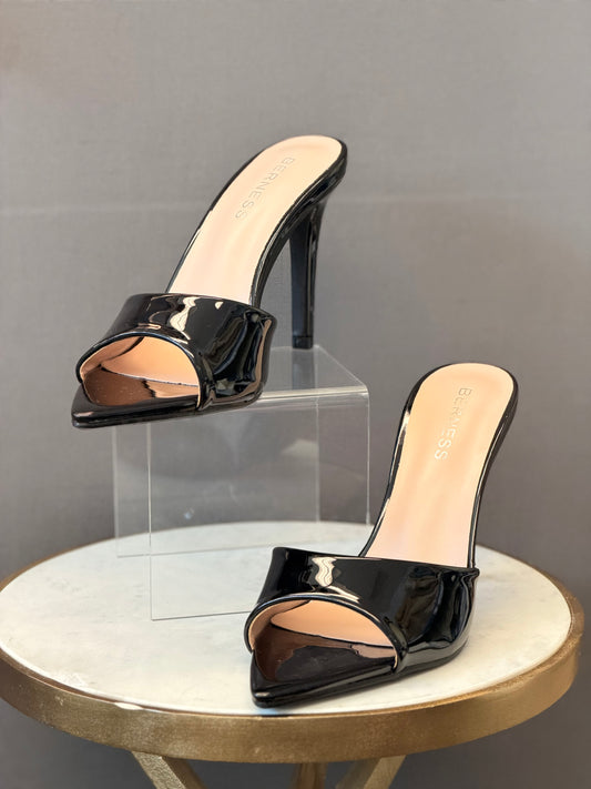 Chelli Black Heel Sandals