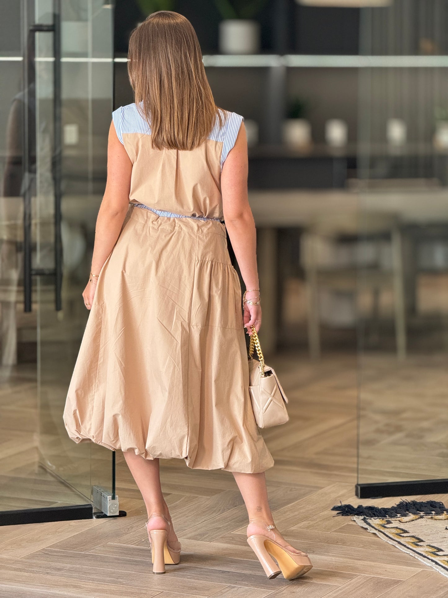 Strut Beige/Blue Skirt Set