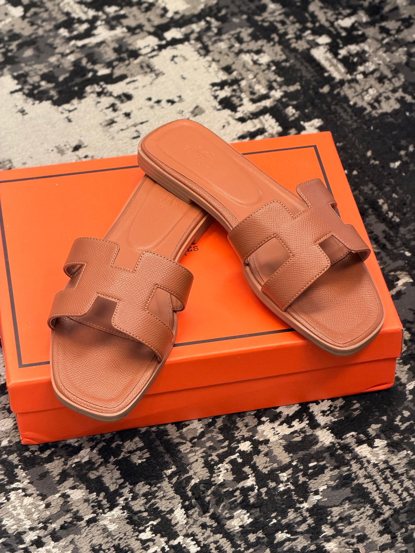 Hermie Beige Sandals