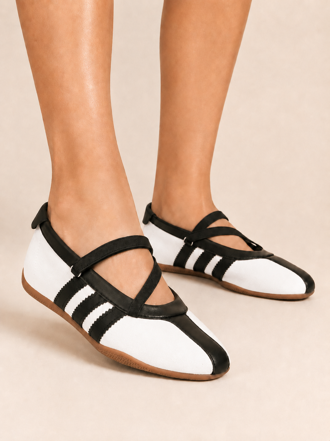 Zia White/Black Ballet Sport Shoes