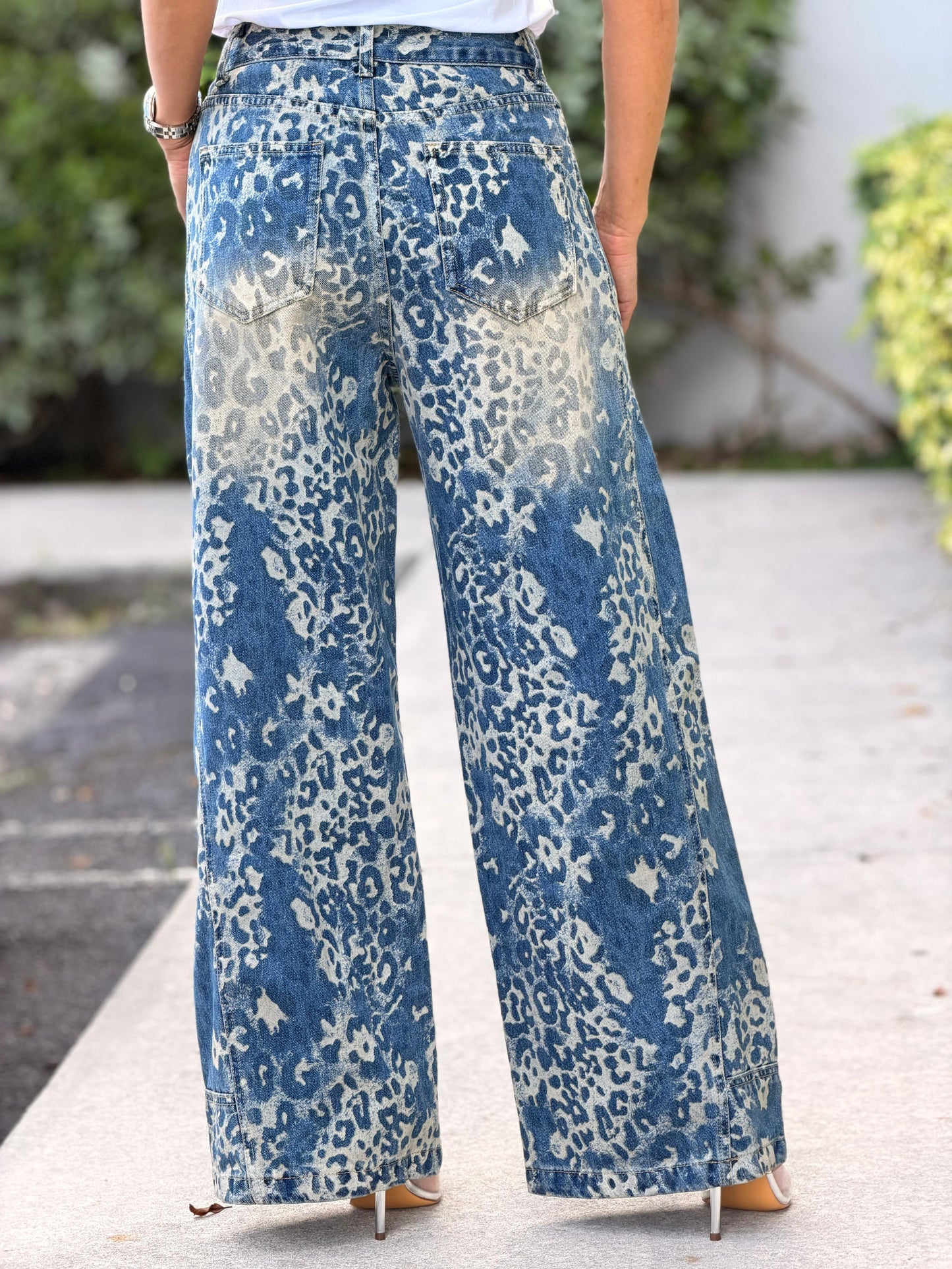 Gyna Blue Leopard Barrel Jeans