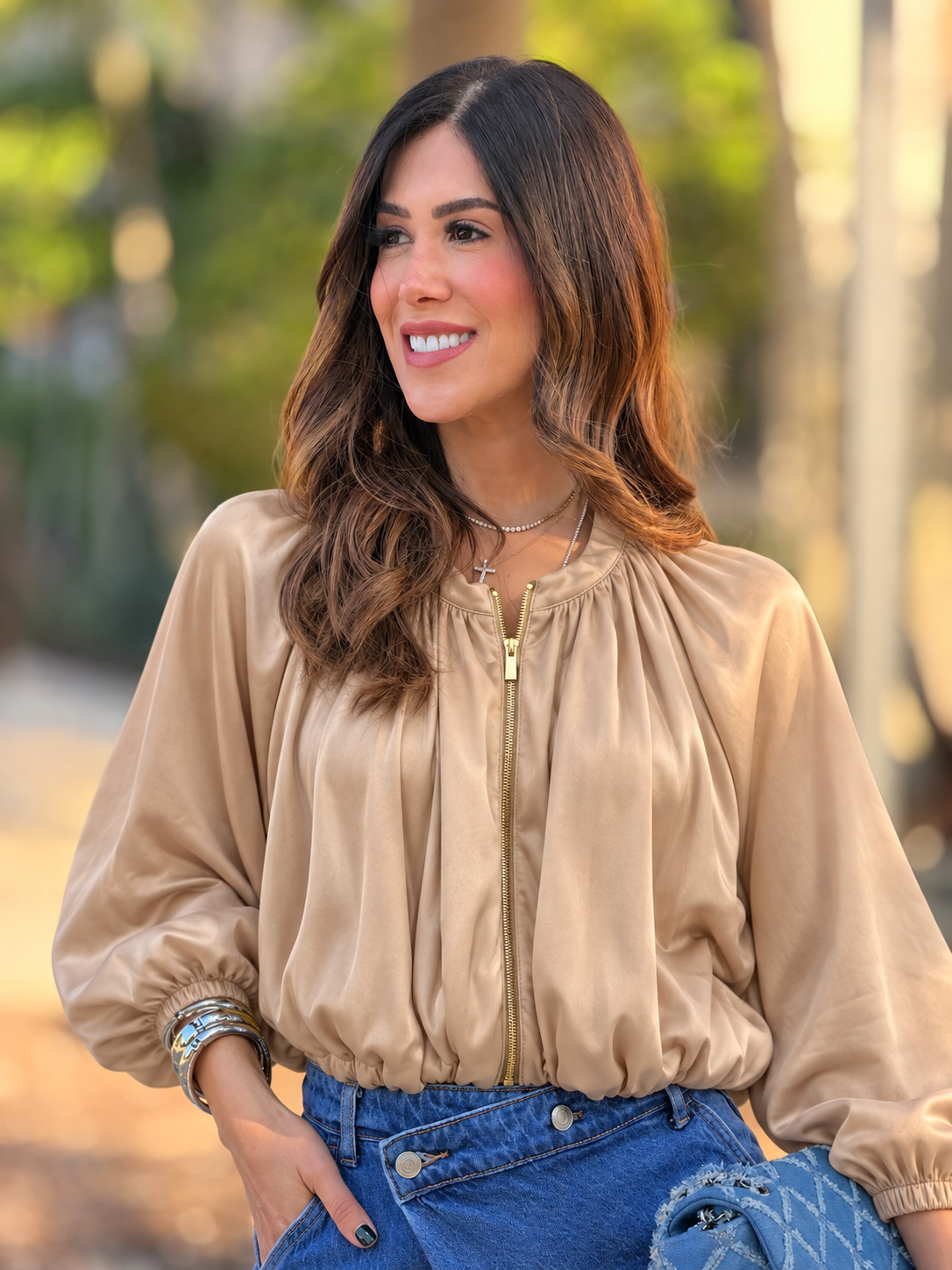 49180 Milka Beige Zip Top
