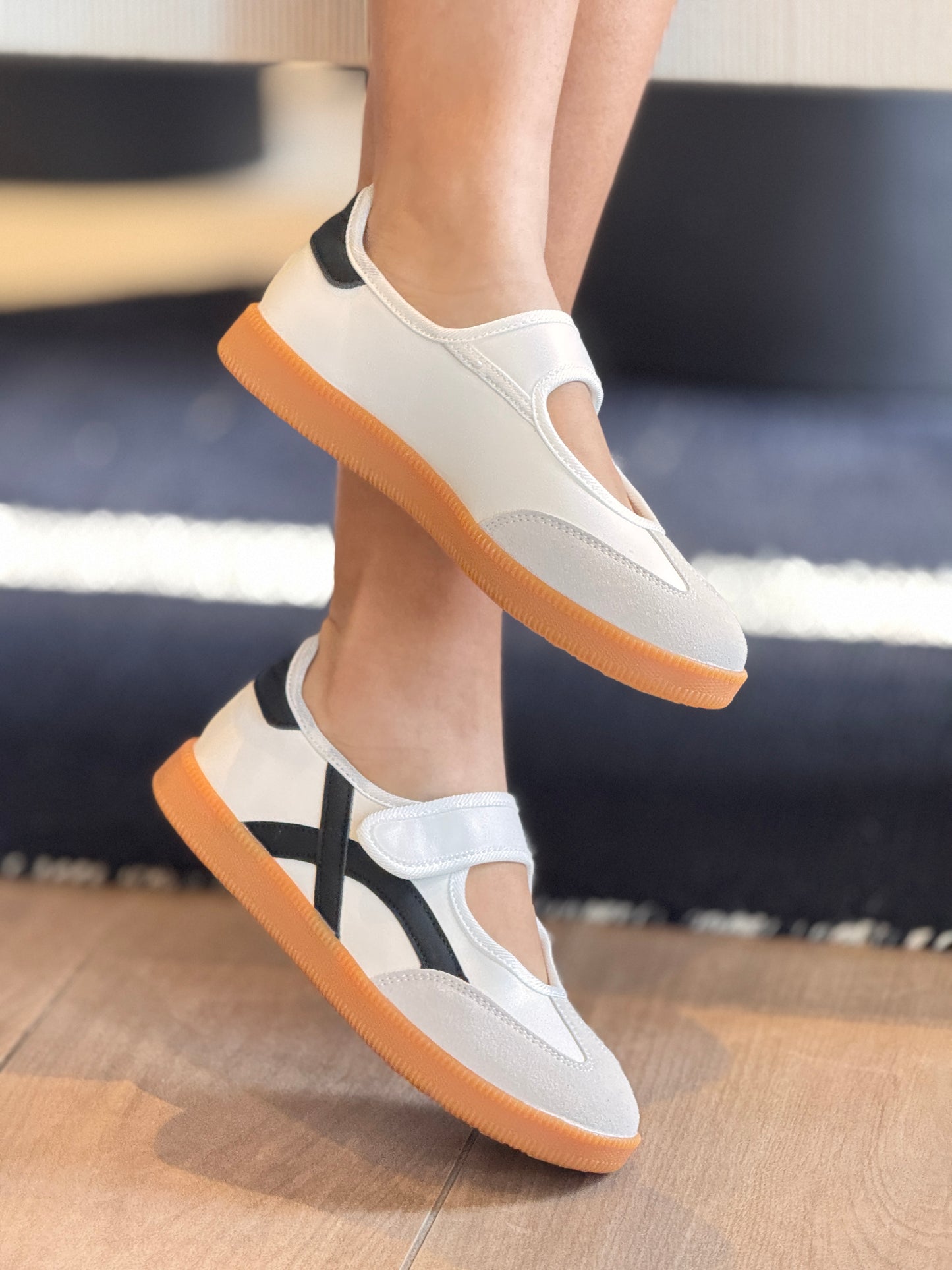 Lorenzia White Ballerina Shoes