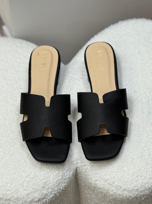 Airy Black H Sandals