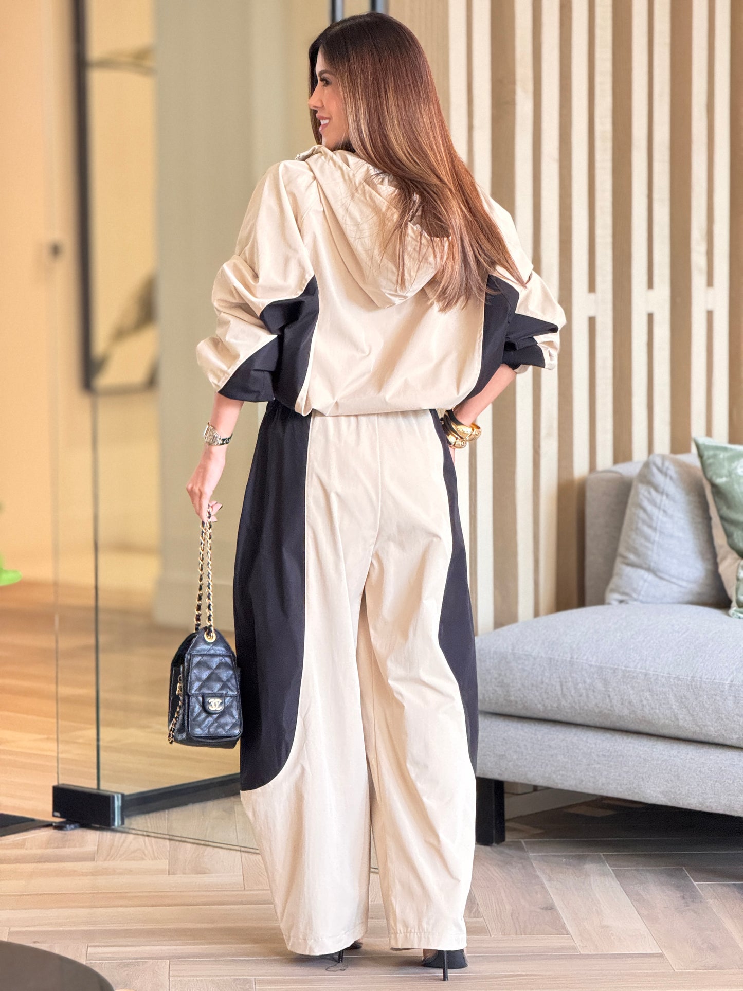 Lumina Beige/Black Hoodie Sport Set