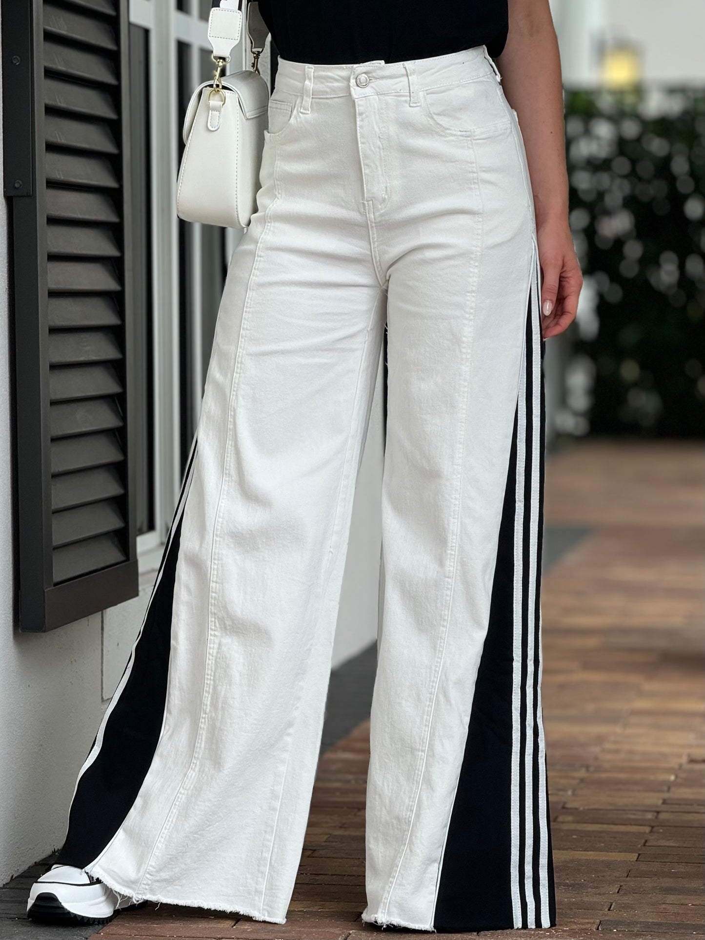 Valentina White/Black Lines Wide Pants