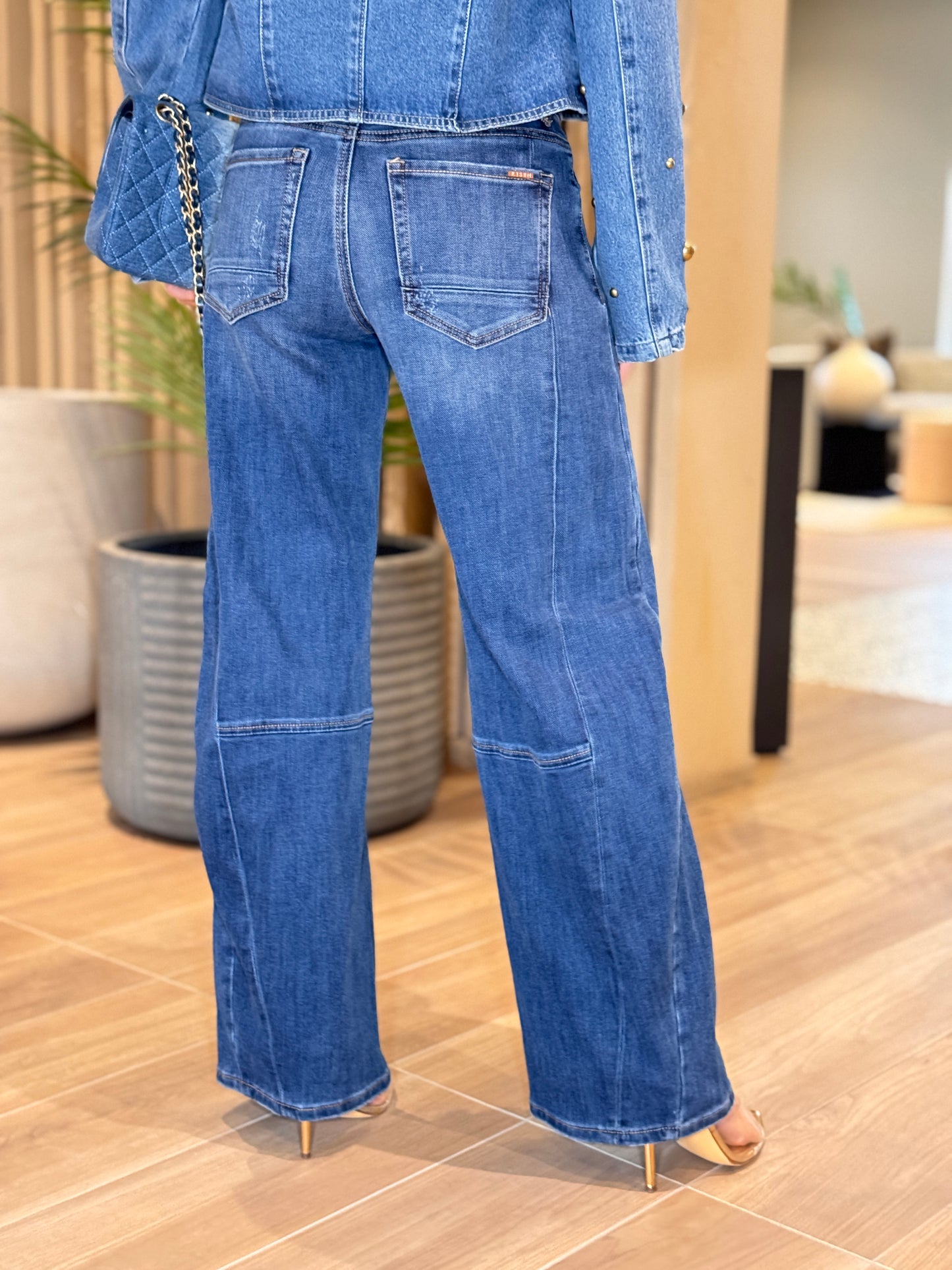 Risen Dark Bronce Button Barrel Jeans