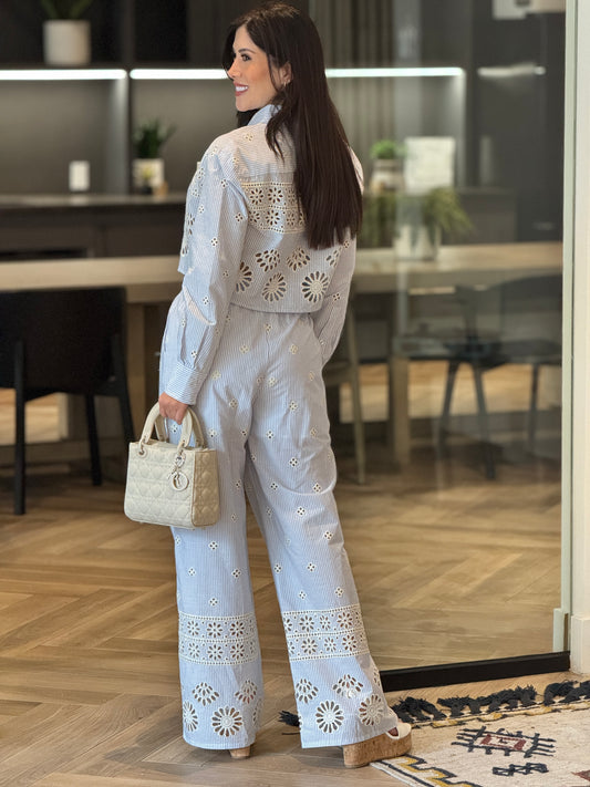 Ovianca Blue Lines Embroidered Set
