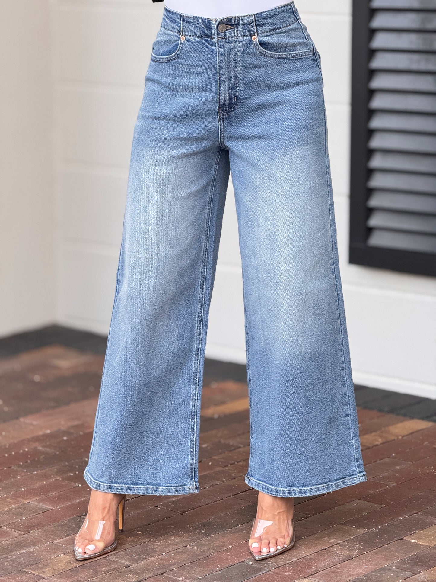 Cielito Bow Straight Cropped Jeans