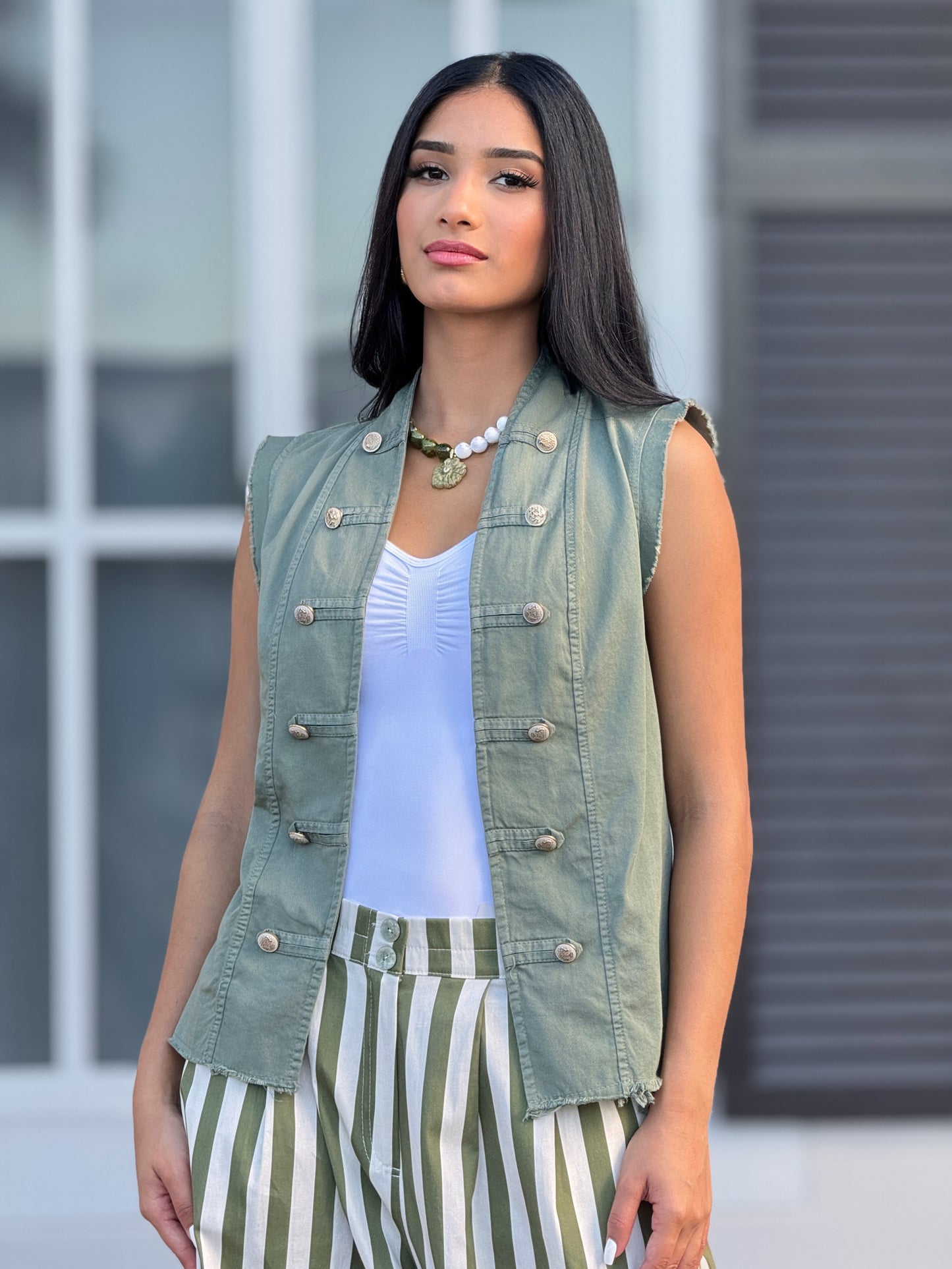 Nyla Green Napoleón Vest Top
