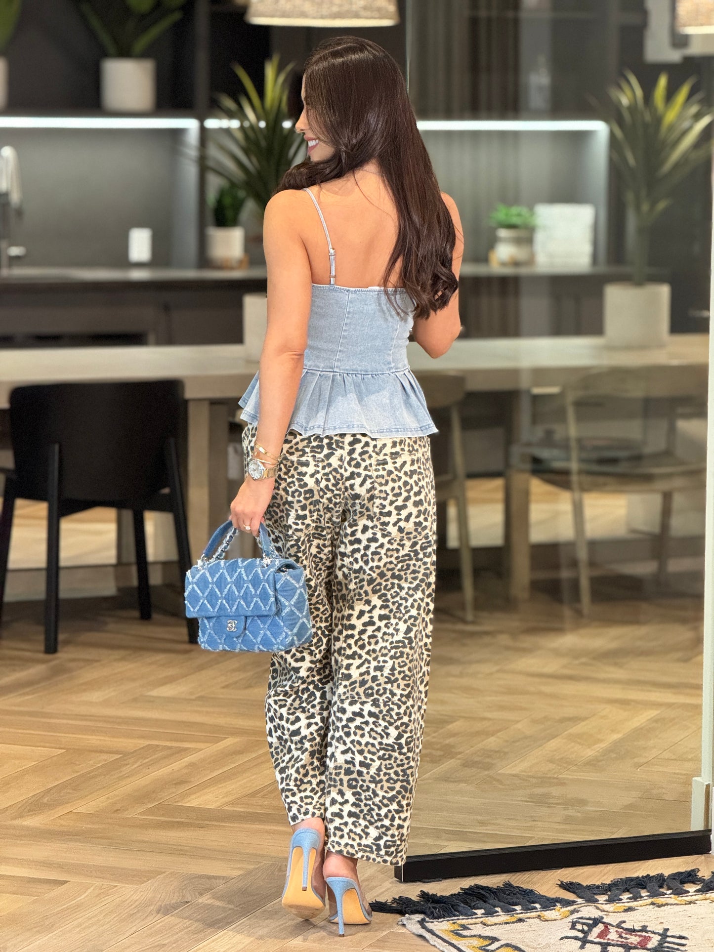 Aaron Leopard Barrel Jeans