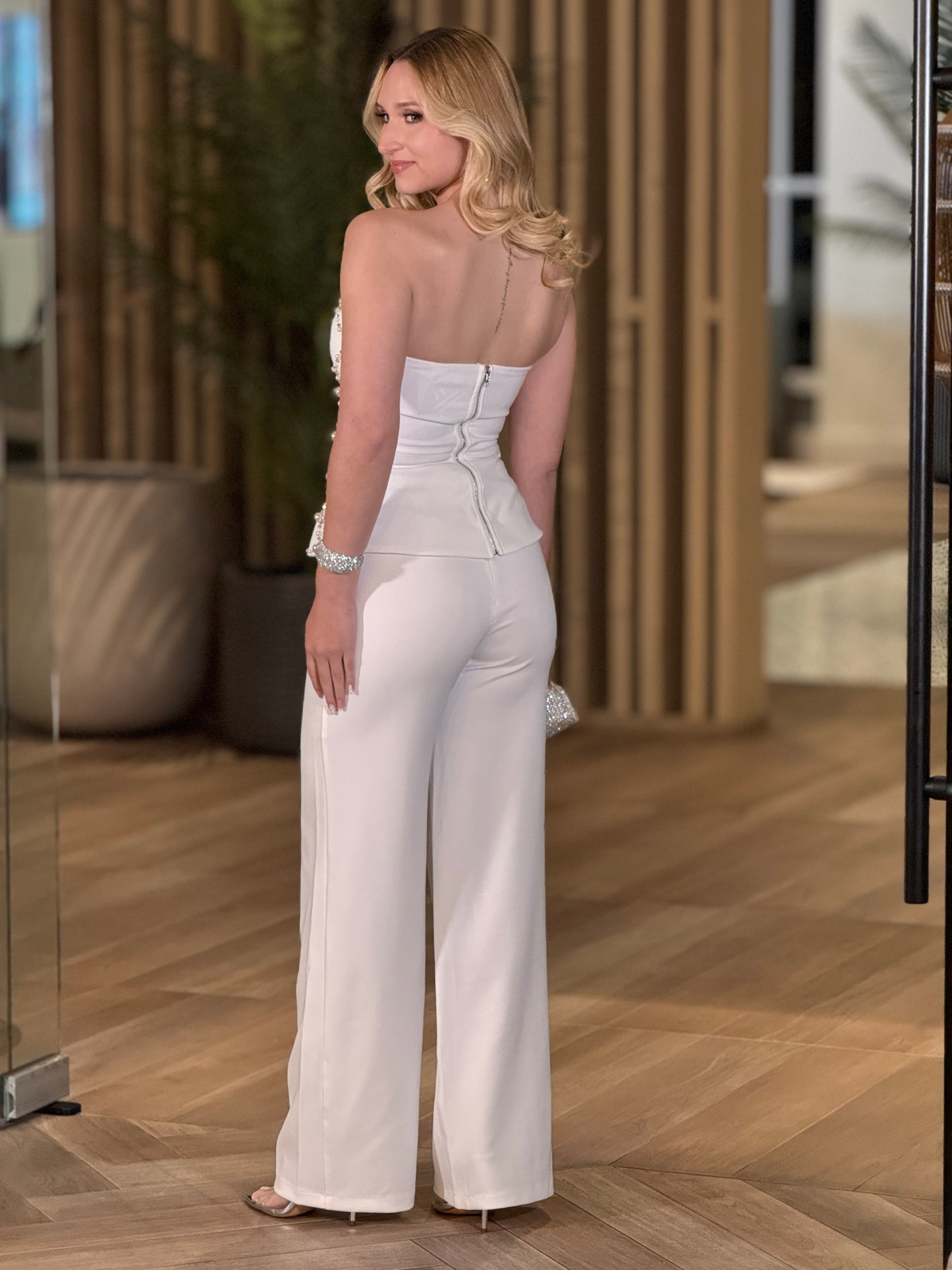 Britany White Pearls Strapless Set