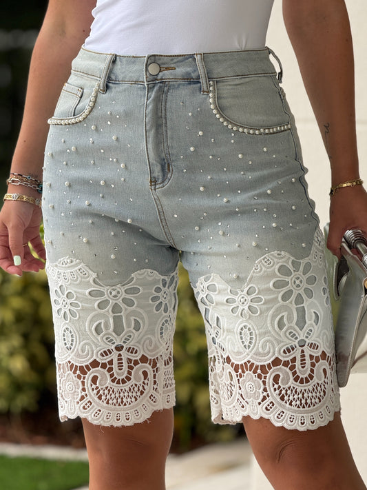 Lady Denim White Torchon Bermuda