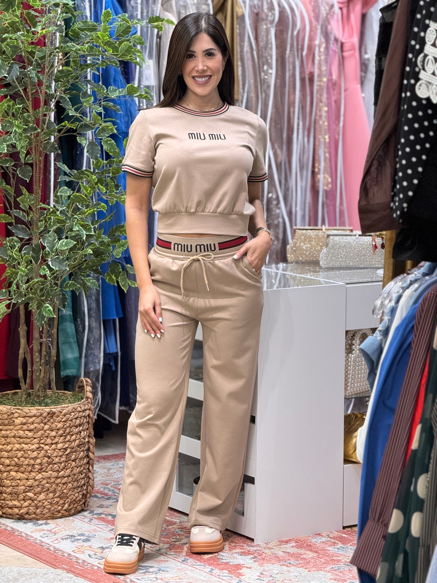 Miu Beige/Black T-shirt Sport Set