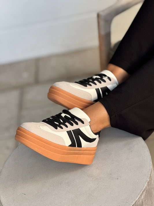 Lia Black/White Sneakers (beige soles)