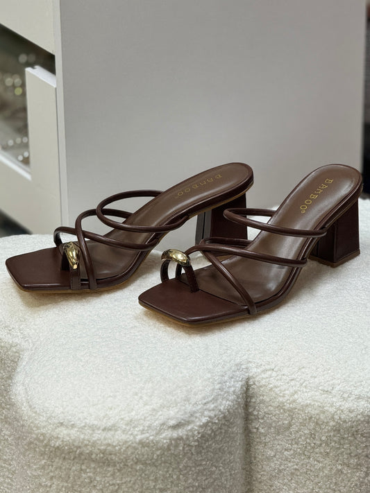 Lasting Brown Straps Sandals
