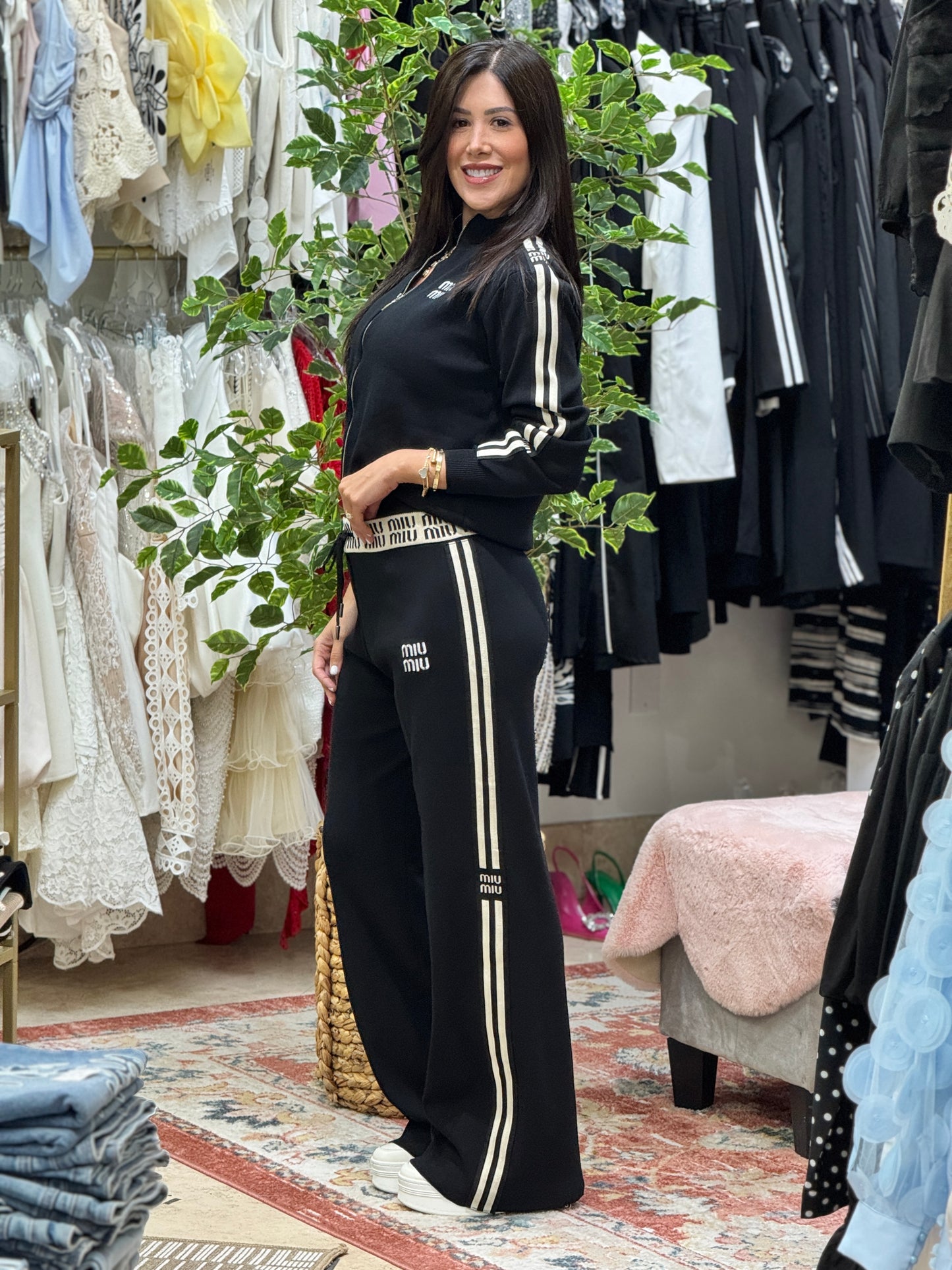 Muy Black/Beige Sport Set