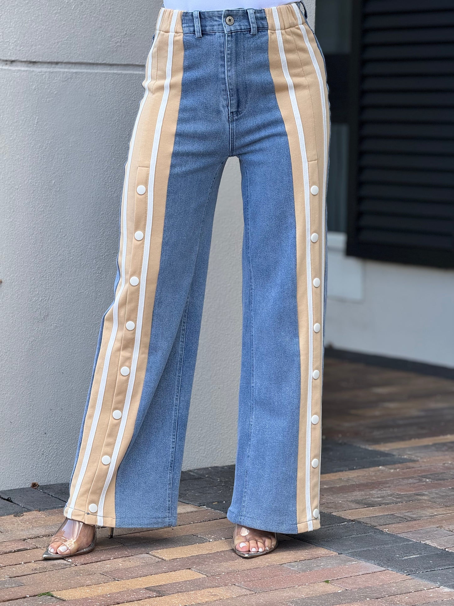 Balbina Beige Lines Jeans