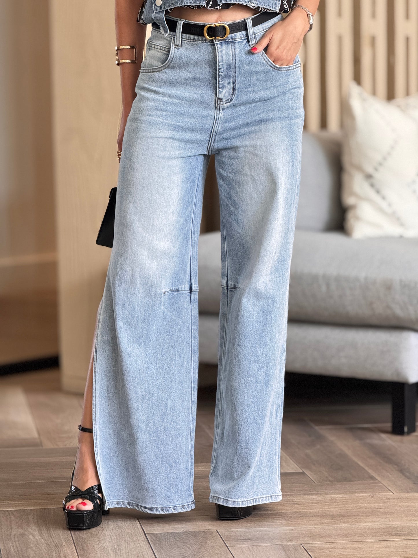 Perky Light Wash Barrel Jeans