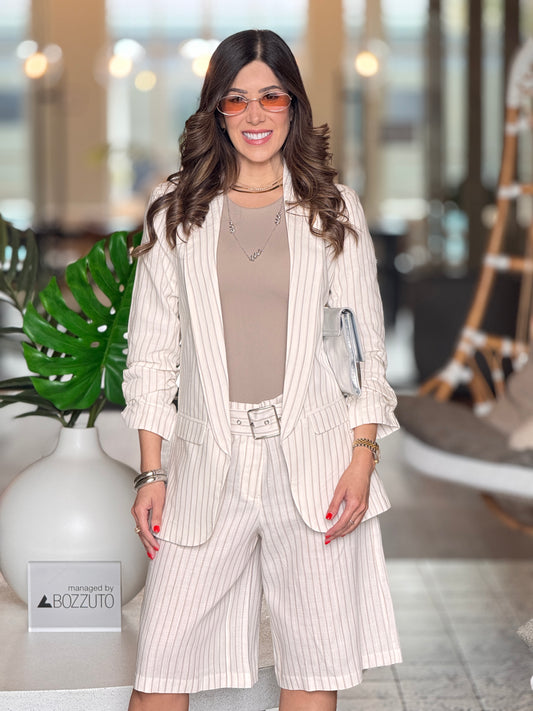 Ovianca White/Beige Bermuda Set