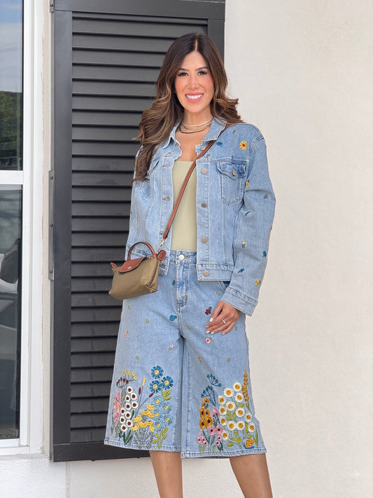Perky Light Denim Flower Embroidery Set