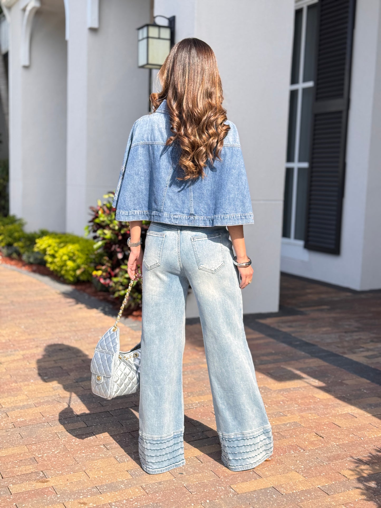 Cece Wide Light Wash Jeans