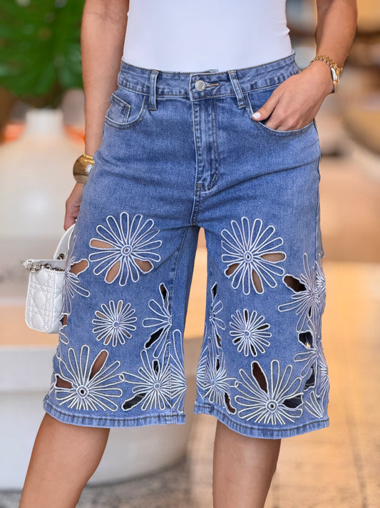 Liz Daisies White/Denim Bermuda Shorts