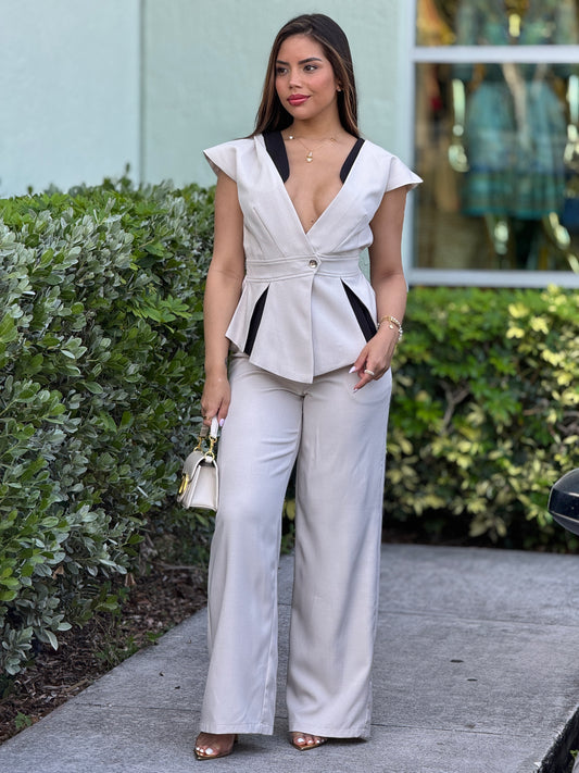 Always Chic Black/Beige Vest Set