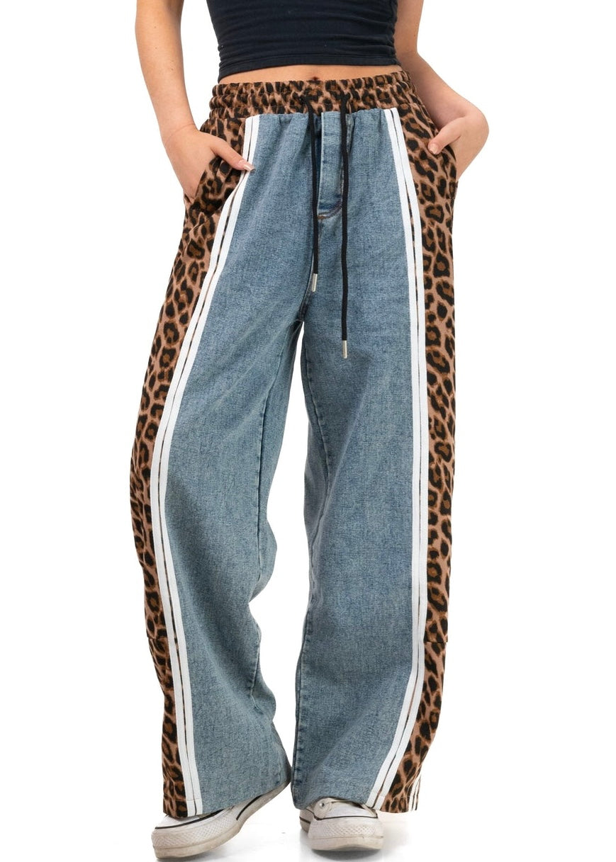 Mónica Denim Animal Print Pants